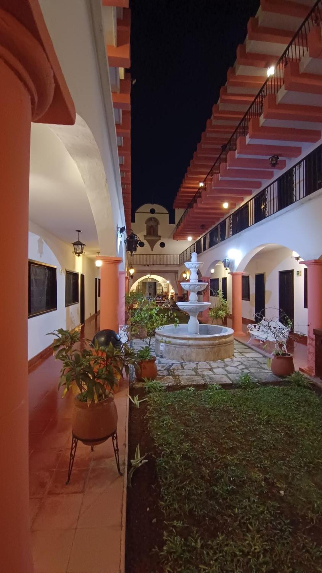 Hotel Zaci Valladolid  Exterior photo
